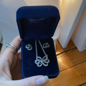 Montana Silversmiths Necklace & Earring Set